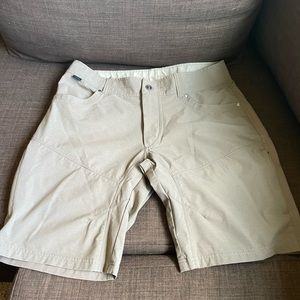 KUHL men’s lightweight tan short. Size 34